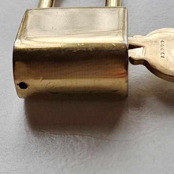 Authentic Gucci Gold Padlock Cadena with Two Keys - RARE STYLE Locks & Keys Pre-loved Gucci 