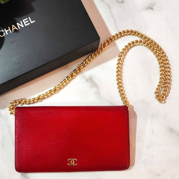 Authentic CHANEL Long Wallet in Red Grained Leather with Flap Close w/Chain (W WOC Pre-loved Chanel 