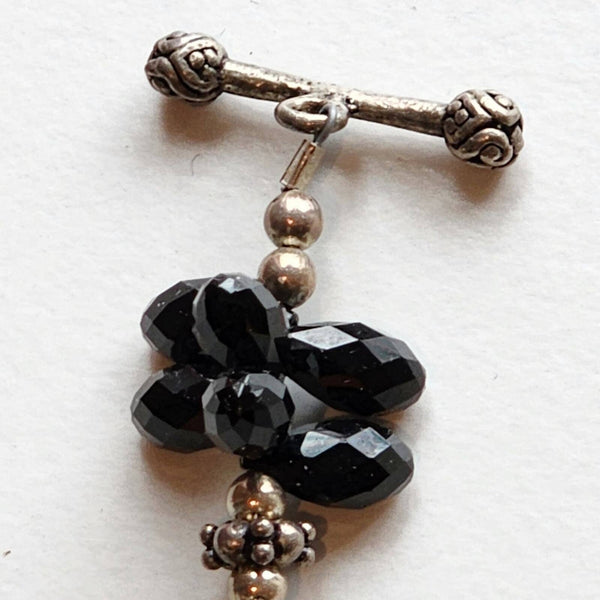 NWT Black Beaded Flowerettes & Silver Tone Toggle Clasp Bracelet, 8