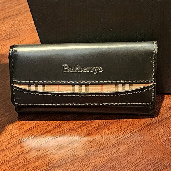 EUC Authentic Burberry Vintage Black Leather Nova Check 3 Series Key Case Holder Key case Burberry 