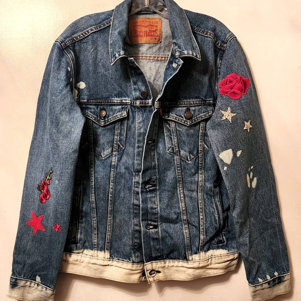 Authentic Levi's Jean Jacket Embellished with Rhinestone Horse & Other Patches Levi's 