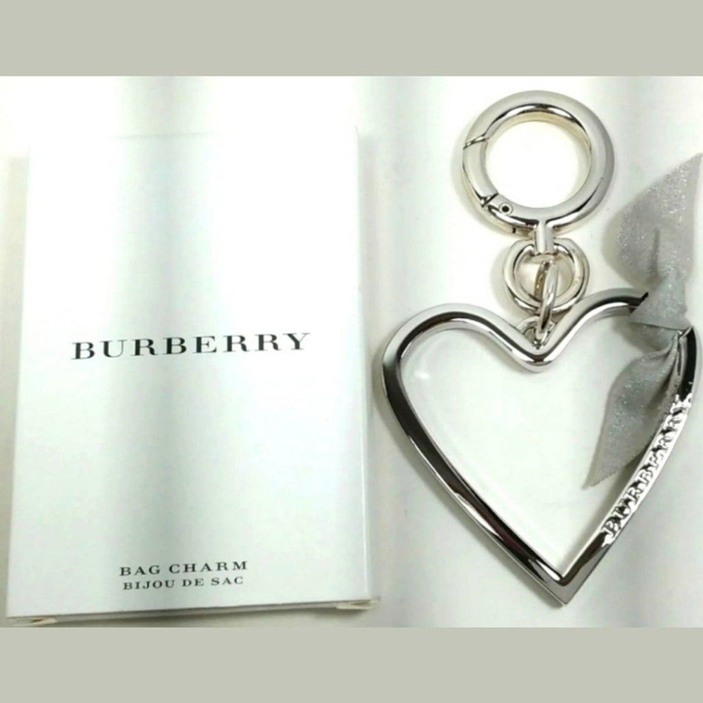 Burberry Bag Charm/Key Ring Zamak Heart Design Bijou Sac in Silver Burberry 